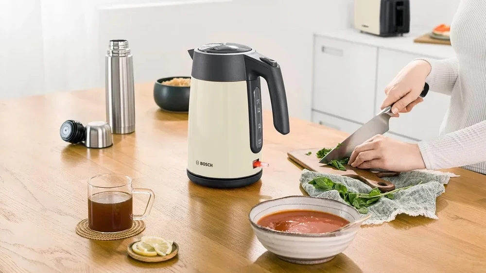 Чайник Bosch TWK7L467