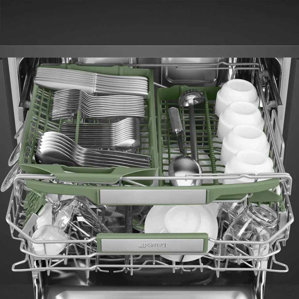 Встраиваемая посудомоечная машина Smeg STL7322BQL