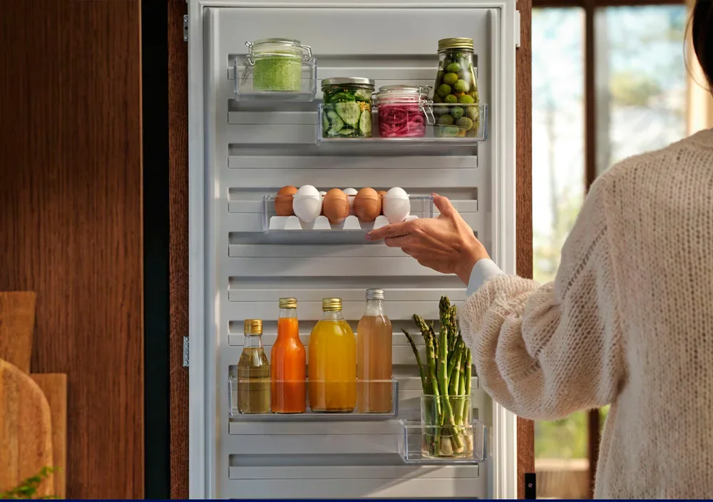 Встраиваемый холодильник Electrolux E6MNCE19S