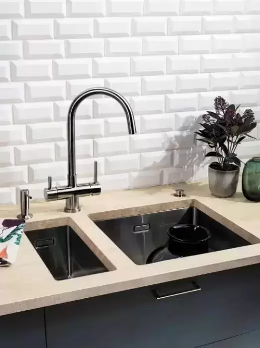 Смеситель Omoikiri AKITA