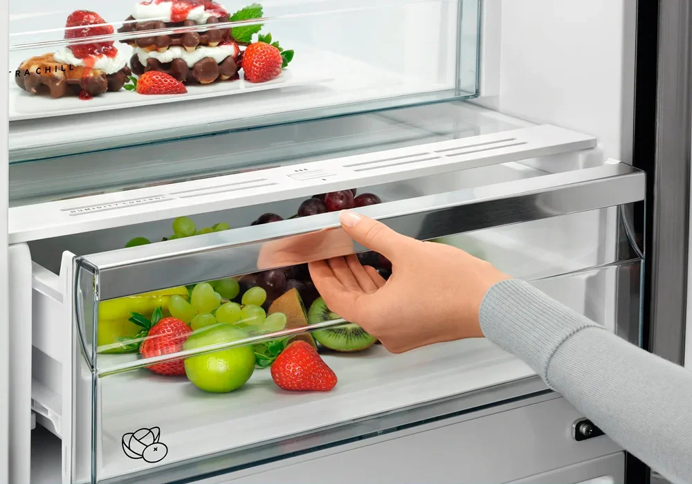 Встраиваемый холодильник Electrolux E6MNCE19S