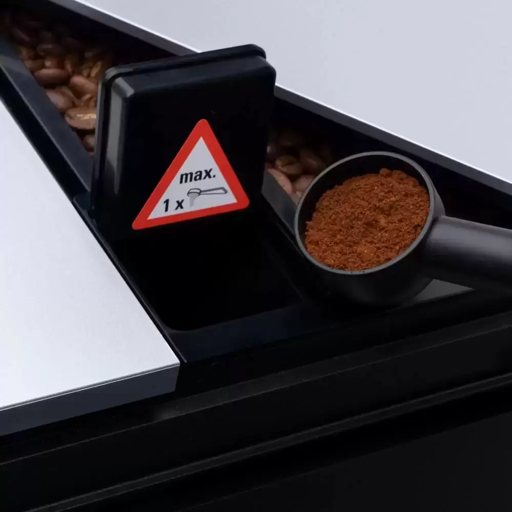 Кофемашина CafeRomatica Nivona NICR 970
