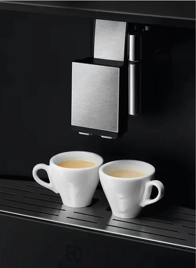 Встраиваемая кофемашина Electrolux EBC85X