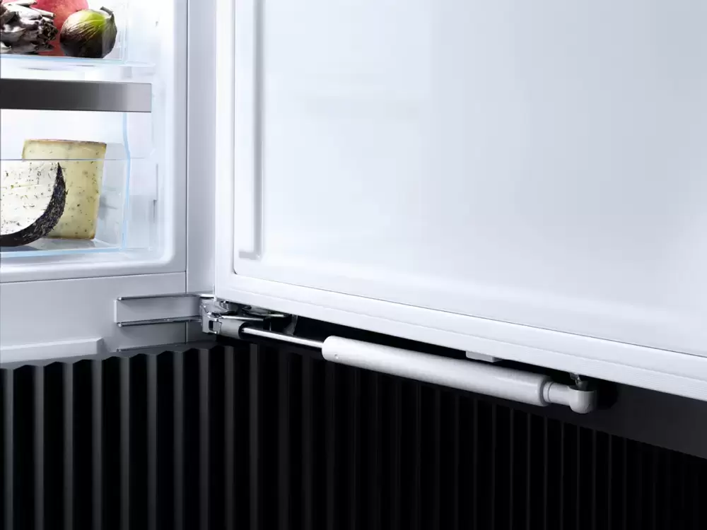 Встраиваемый холодильник Miele KFN 7764 D