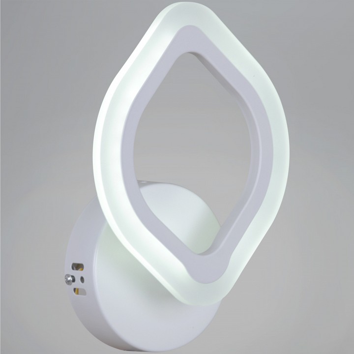 Бра Reluce 02301-1 02301-0.2-01 WH