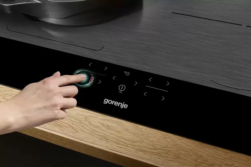 Независимая индукционная варочная панель Gorenje GI6421SYB