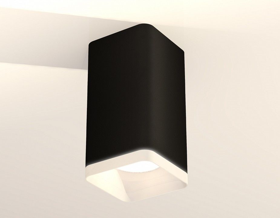 Накладной светильник Ambrella Light XS XS7821021