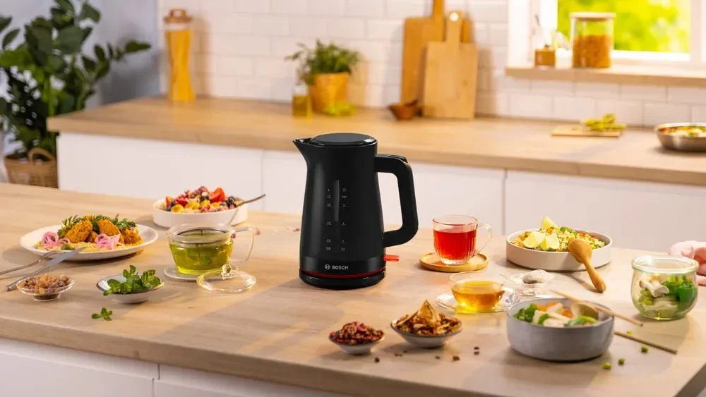 Чайник Bosch TWK3M123
