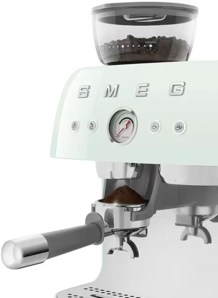 Эспрессо-кофемашина Smeg EGF03PGEU