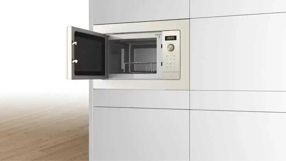 Встраиваемая микроволновая печь Bosch BEL653MP3