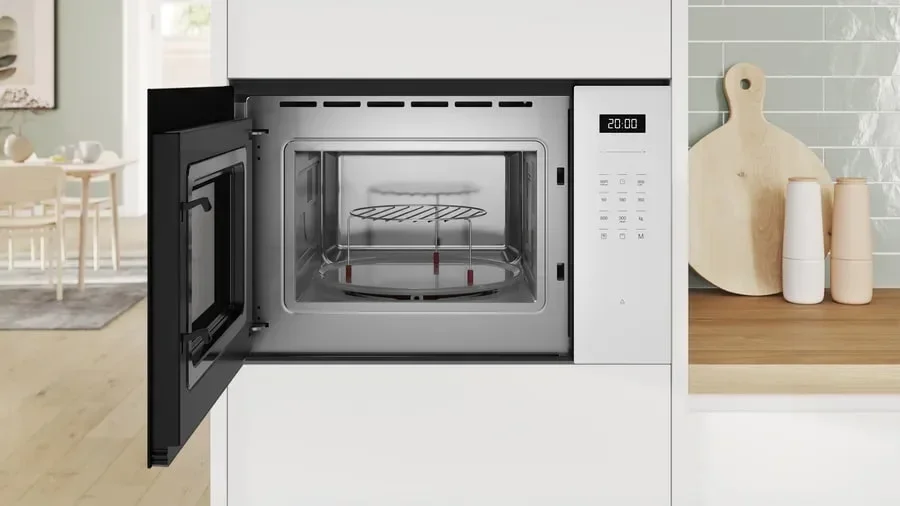 Встраиваемая микроволновая печь Bosch BEL554MW2