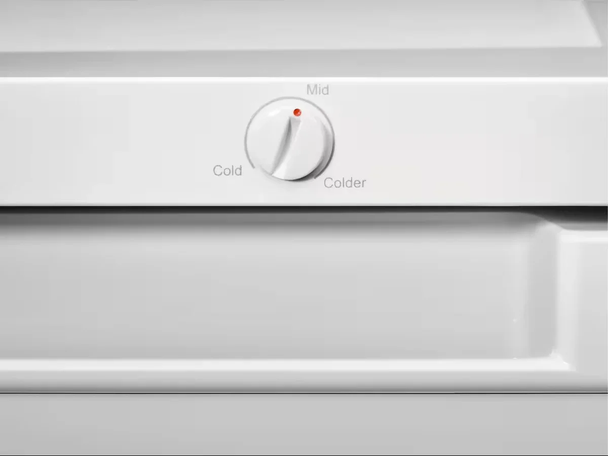 Морозильная камера Electrolux LYB1AE8W0