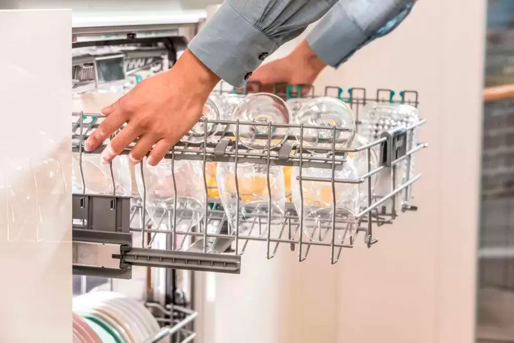 Встраиваемая посудомоечная машина Gorenje GV642E90