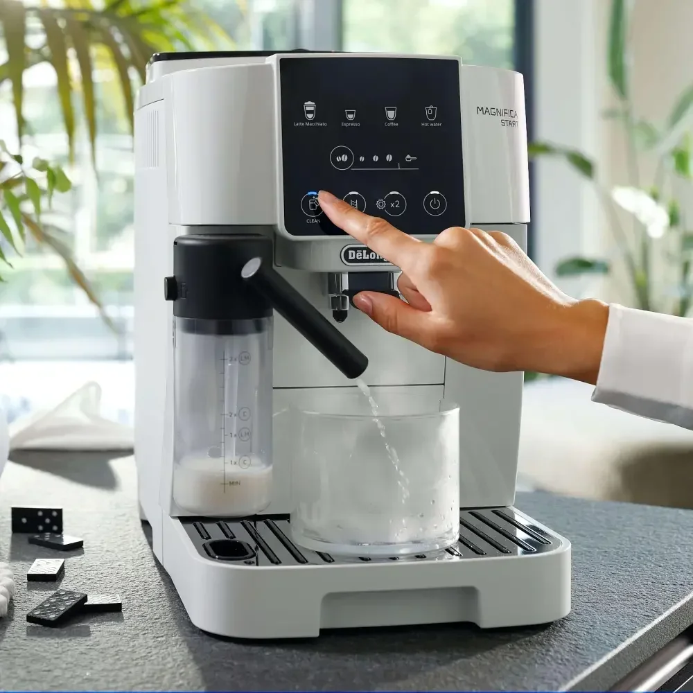Кофемашина DeLonghi ECAM220.61.W
