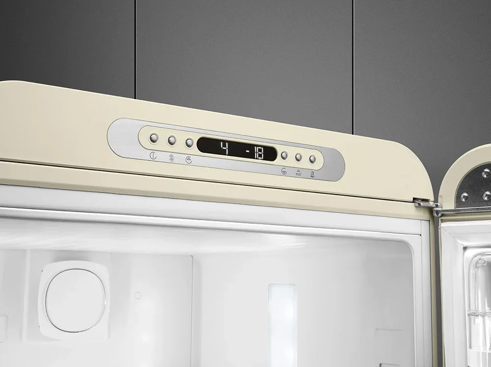 Холодильник Smeg FAB32RCR6