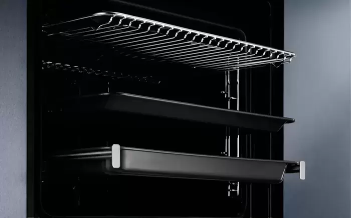 Духовой шкаф Electrolux EOF5C50BZ