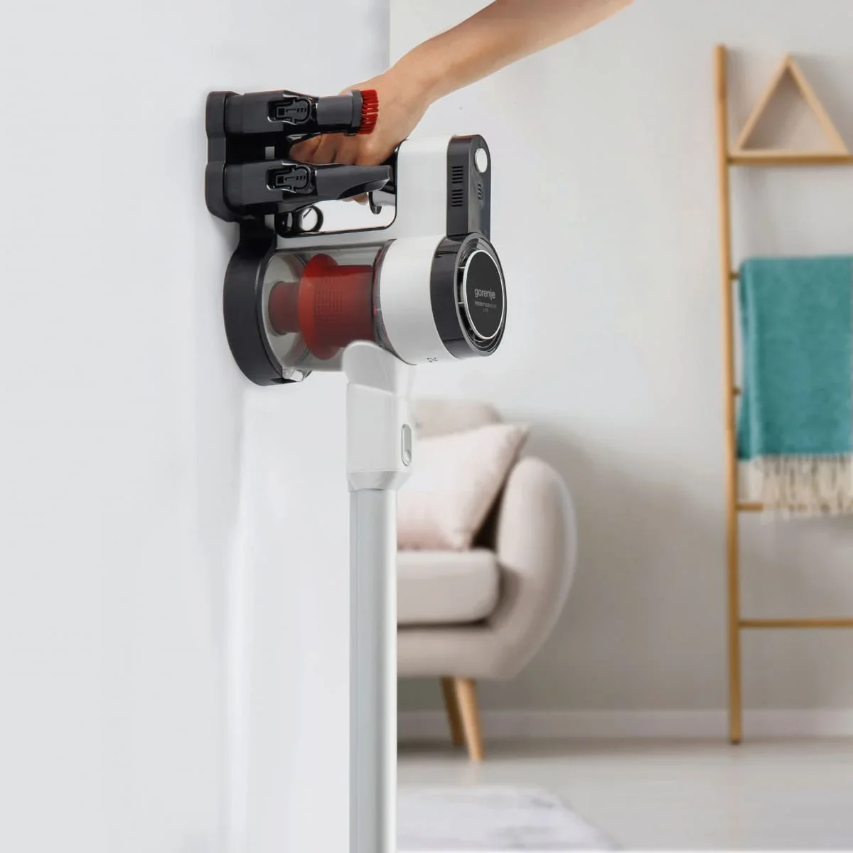 Пылесос Gorenje SVC216FMLW