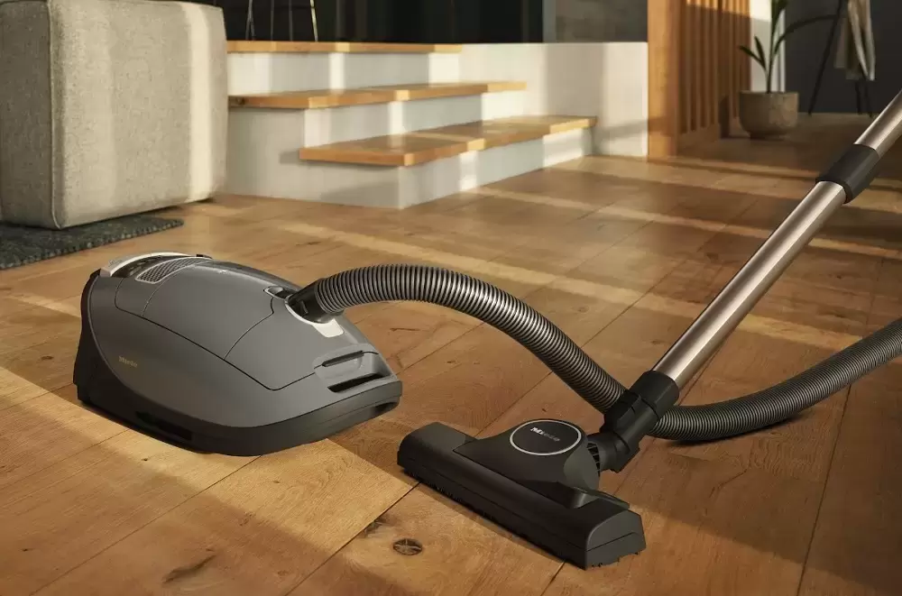 Пылесос Miele Complete C3 Active Parquet PowerLine SGDF5 серый