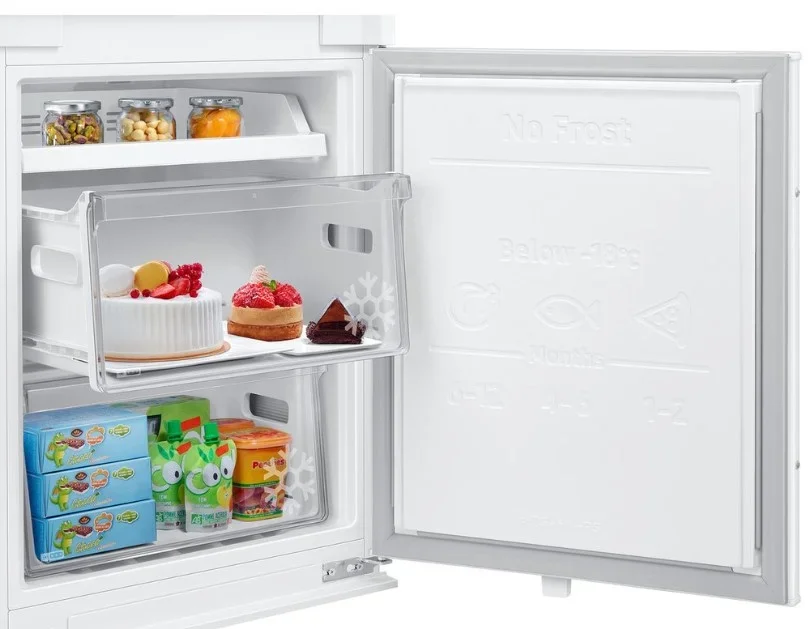 Встраиваемый холодильник Samsung BRB70F30AES0EO