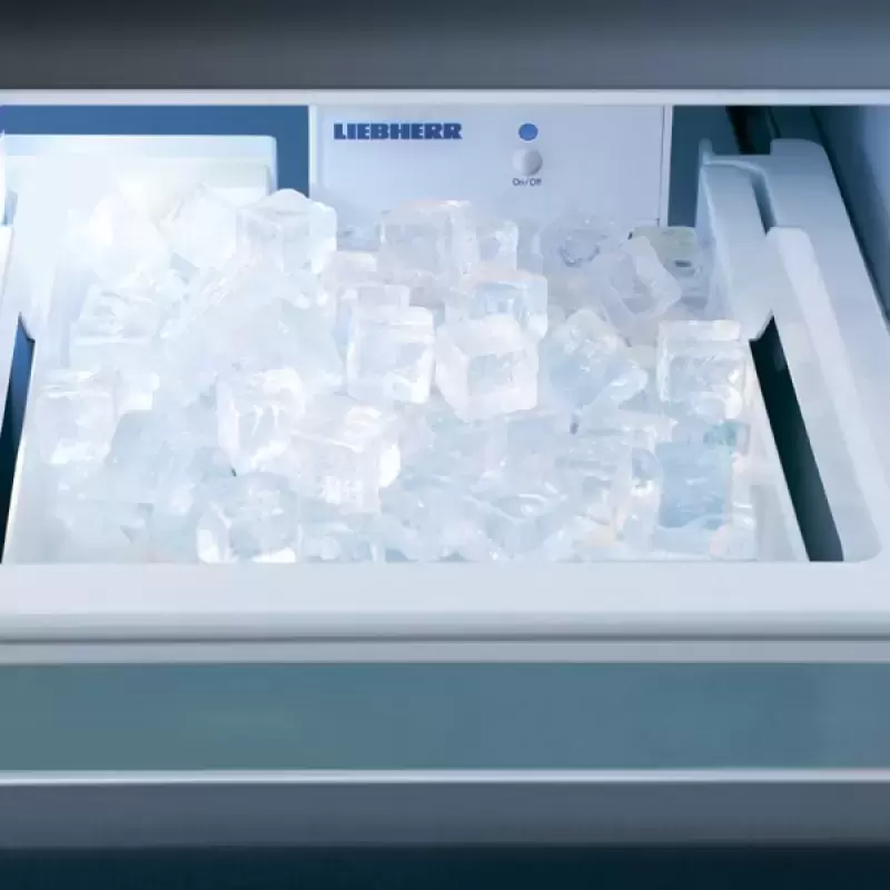 Холодильник Liebherr CBNes 6256 PremiumPlus BioFresh NoFrost