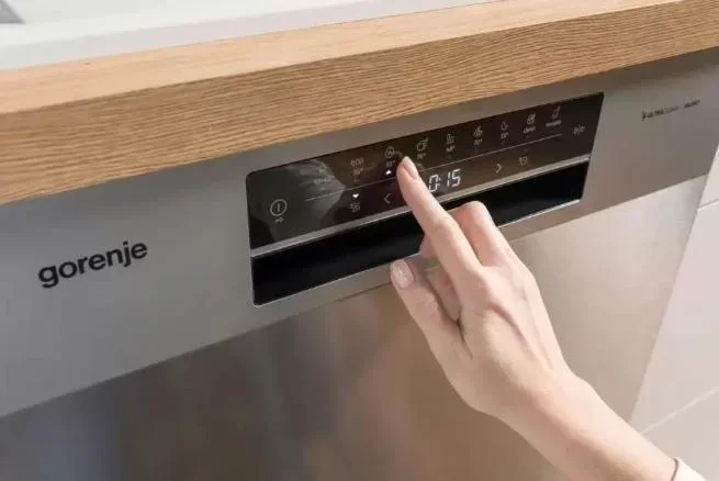 Отдельностоящая посудомоечная машина Gorenje GS643D90X