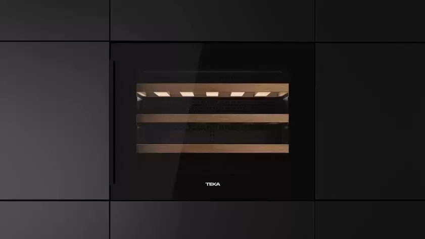 Встраиваемый винный шкаф Teka RVI 10024 GBK