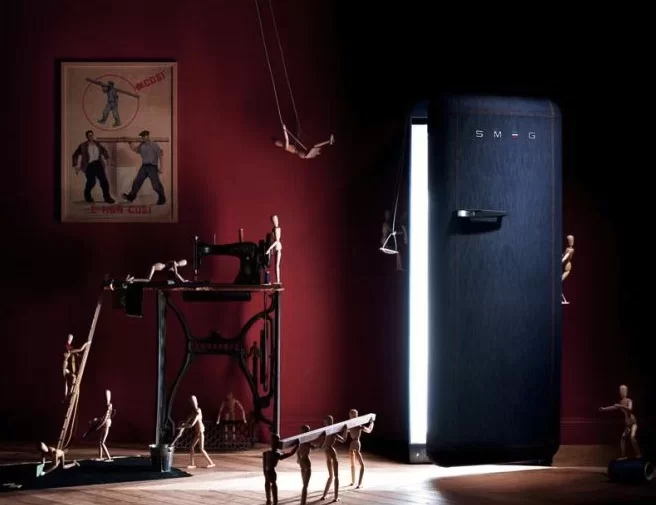 Холодильник Smeg FAB28RDB