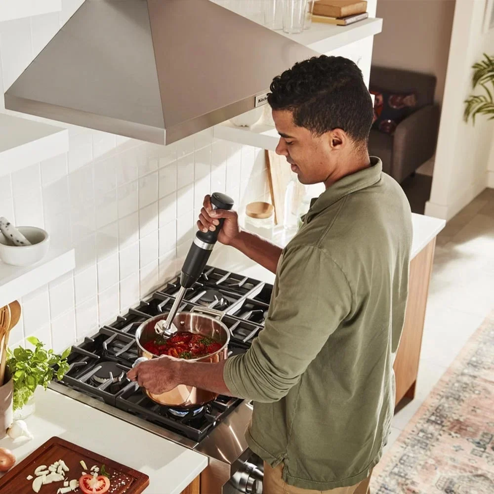 Погружной блендер беспроводной KitchenAid 5KHBBV53EBM черный