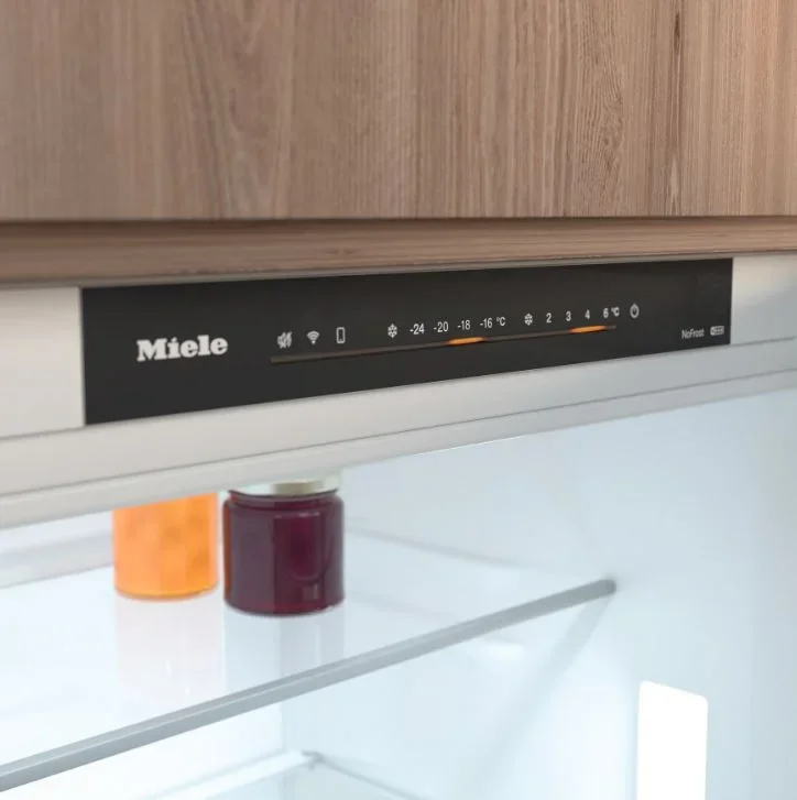 Встраиваемый холодильник Miele KFN 7934 D