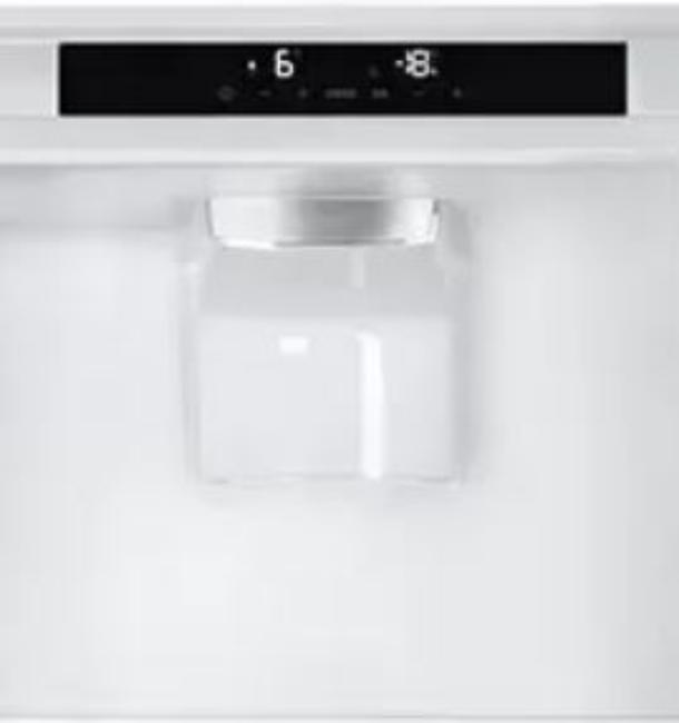 Встраиваемый холодильник Smeg C8194N3E