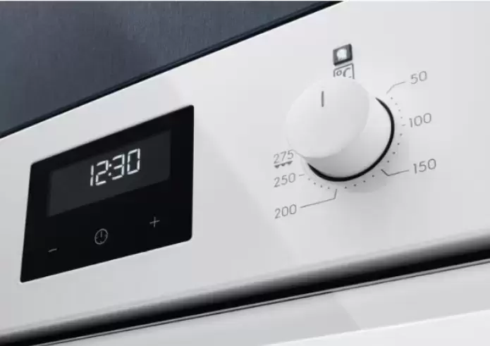 Духовой шкаф Electrolux OEF 3H70 TW