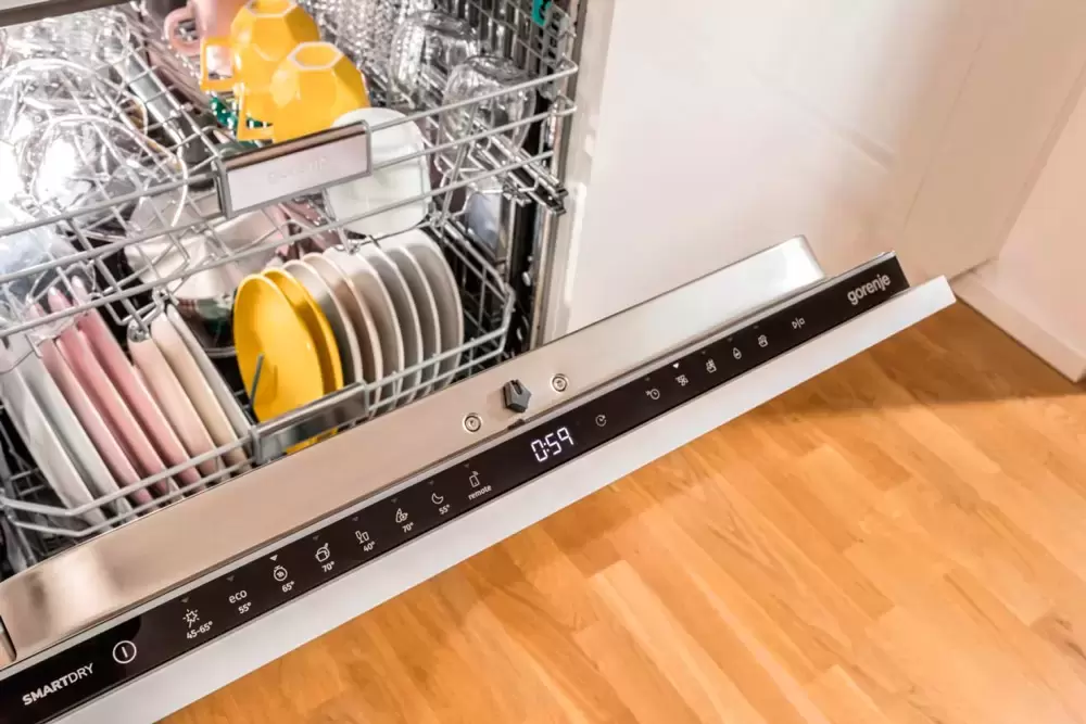 Встраиваемая посудомоечная машина Gorenje GV642E90