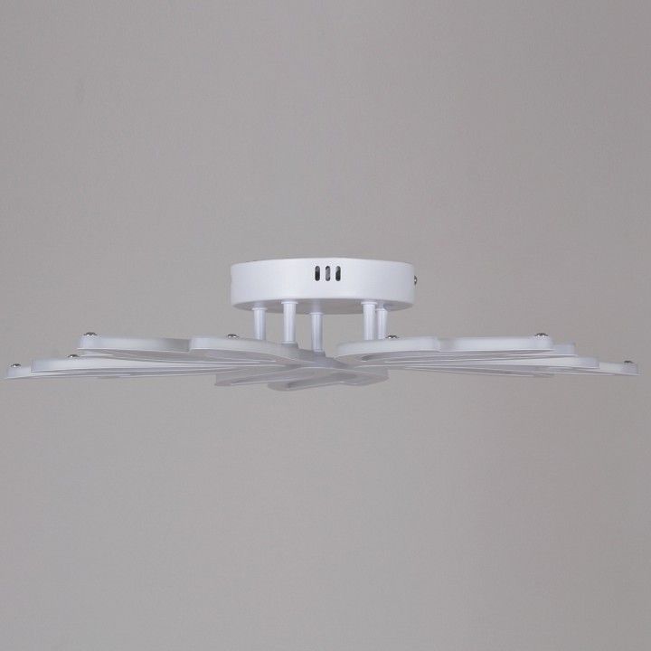 Потолочная люстра Reluce 09862 09862-0.3-05 WH