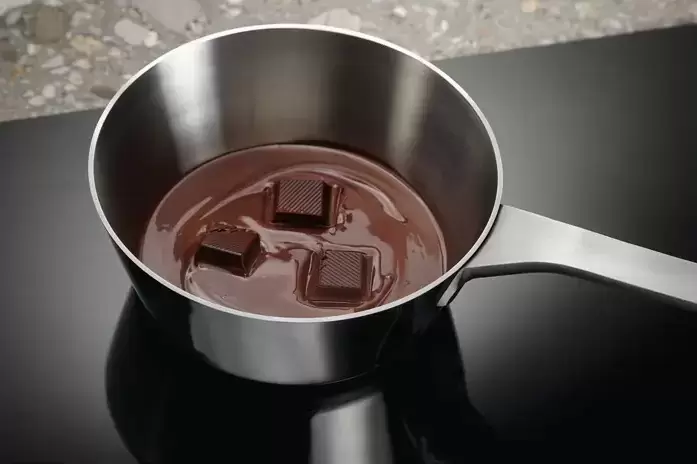 Варочная панель Electrolux EIS62443