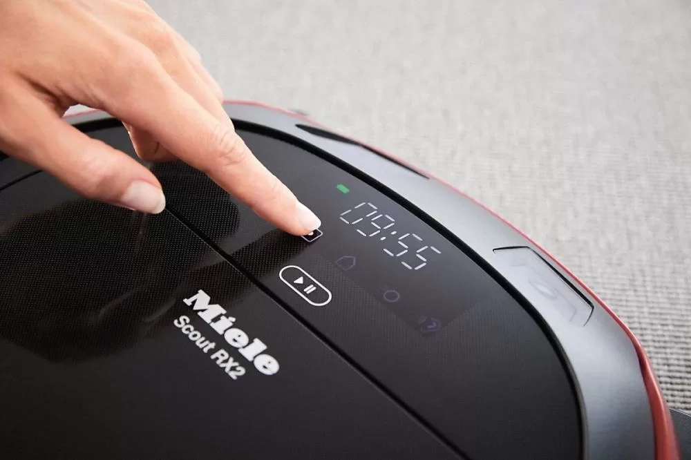 Робот-пылесос Miele SLQL0 Scout RX2 манговый красный