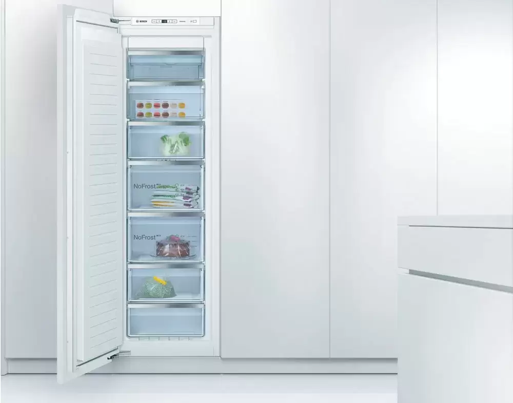 Встраиваемая морозильная камера Bosch GIN81AE30M