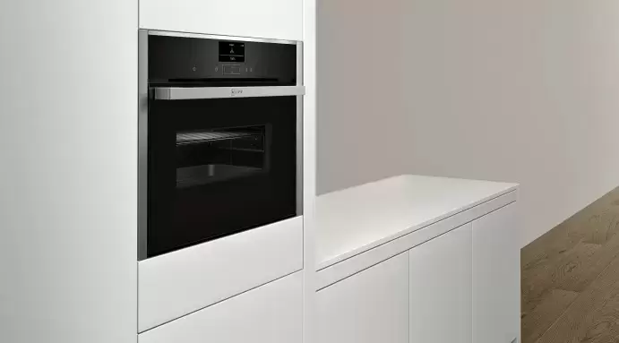 Компактный духовой шкаф с СВЧ Neff C17MS32H0