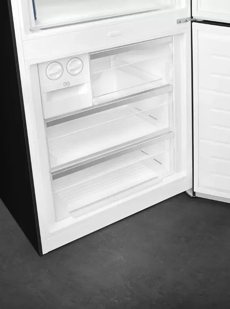 Холодильник Smeg FA490RBL