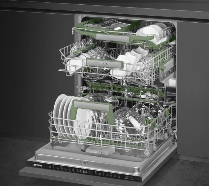Встраиваемая посудомоечная машина Smeg STL7324AQL