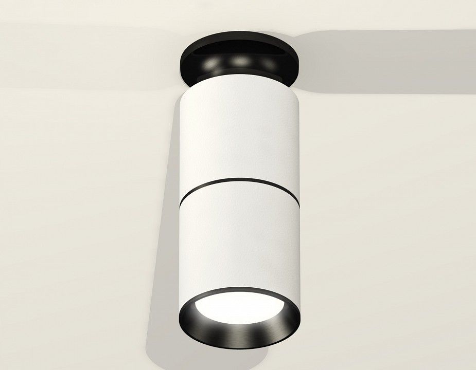 Накладной светильник Ambrella Light XS XS6301220