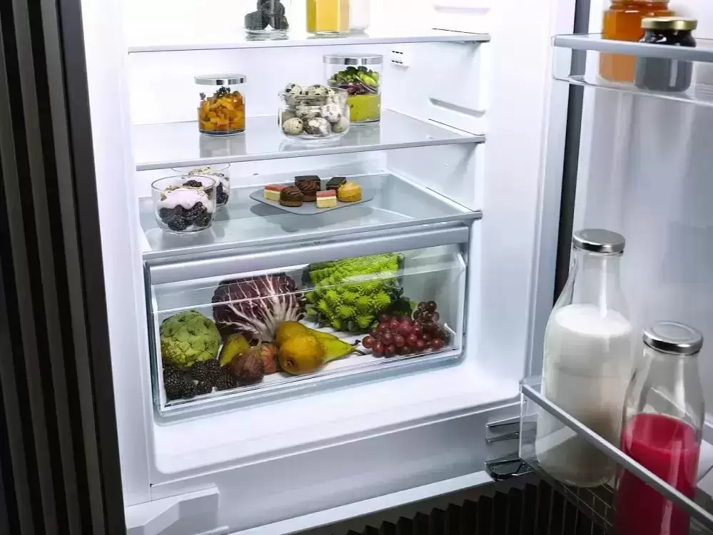 Встраиваемый холодильник Miele KFN 7714 F