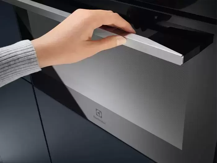 Духовой шкаф Electrolux VKL8E08WX