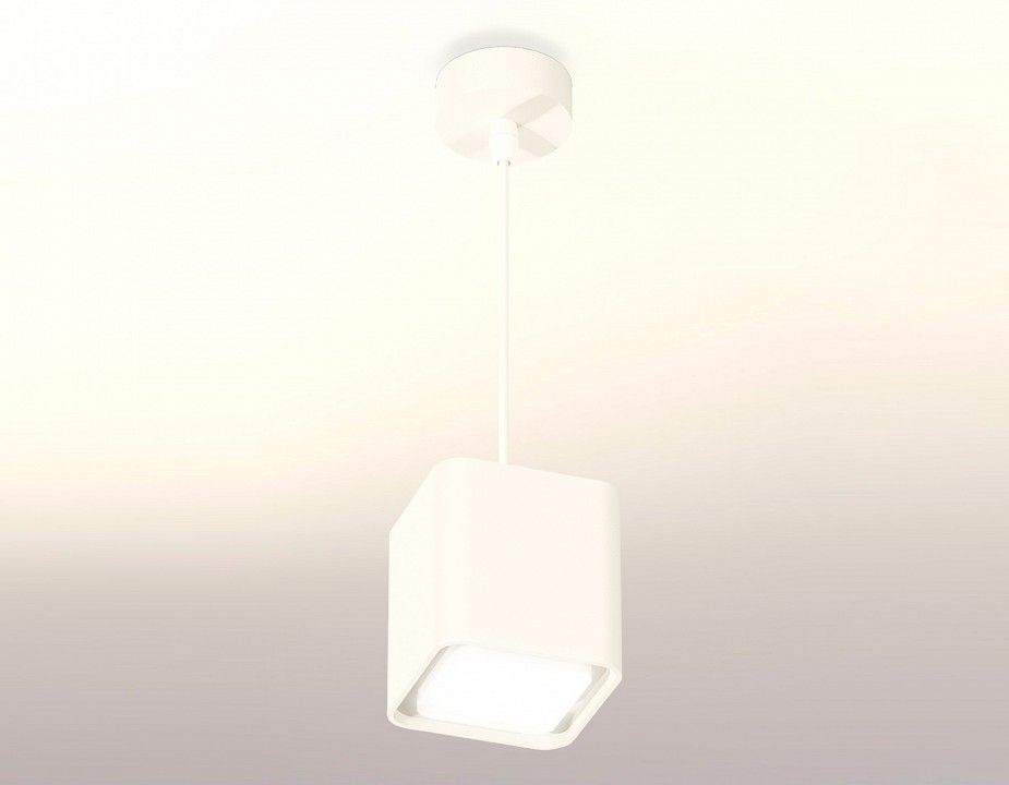 Подвесной светильник Ambrella Light XP XP7840001
