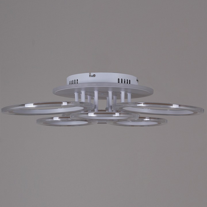 Потолочная люстра Reluce 9812 09812-3.3-3+3A WH (RGB)