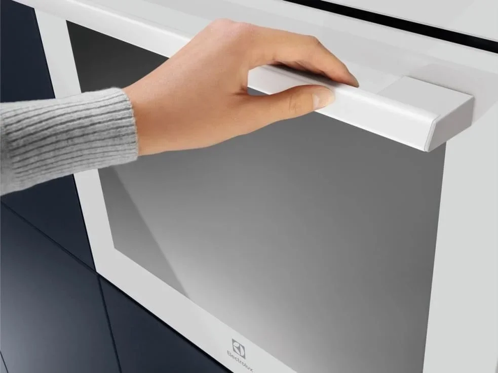 Духовой шкаф Electrolux EOF5F50BV
