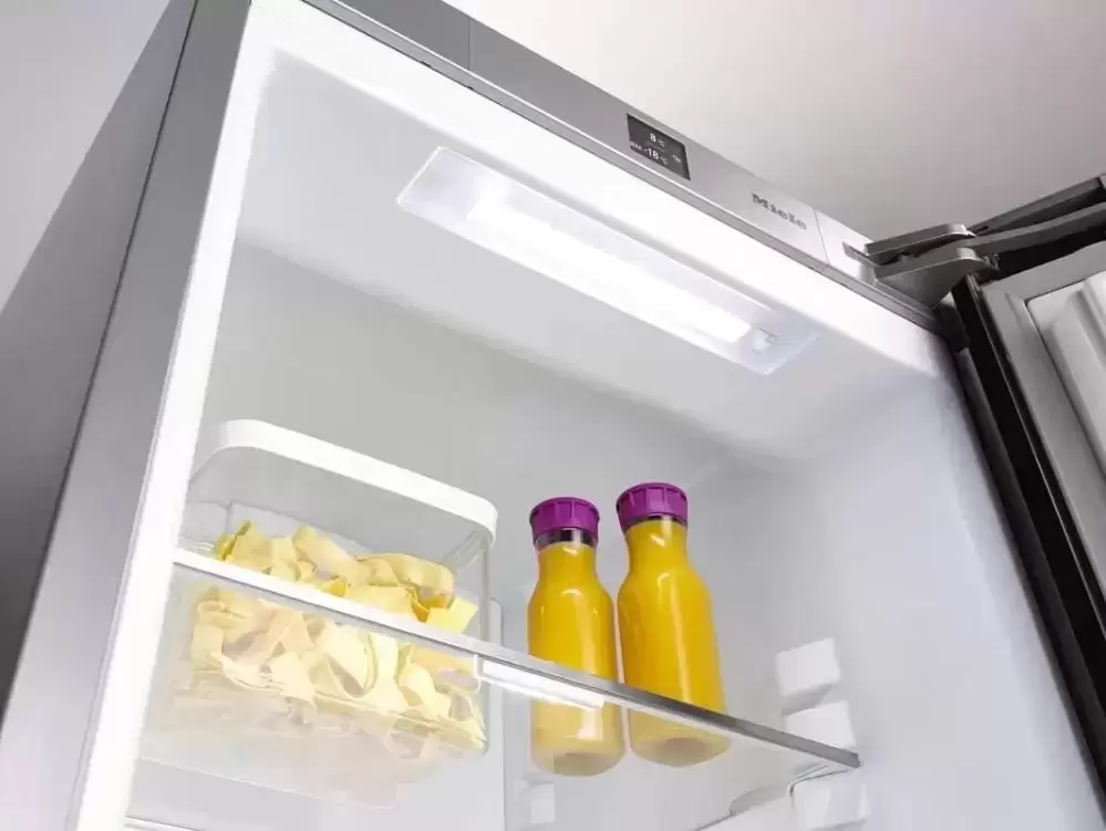 Холодильно-морозильная комбинация Miele KFN 29283 D edt/cs