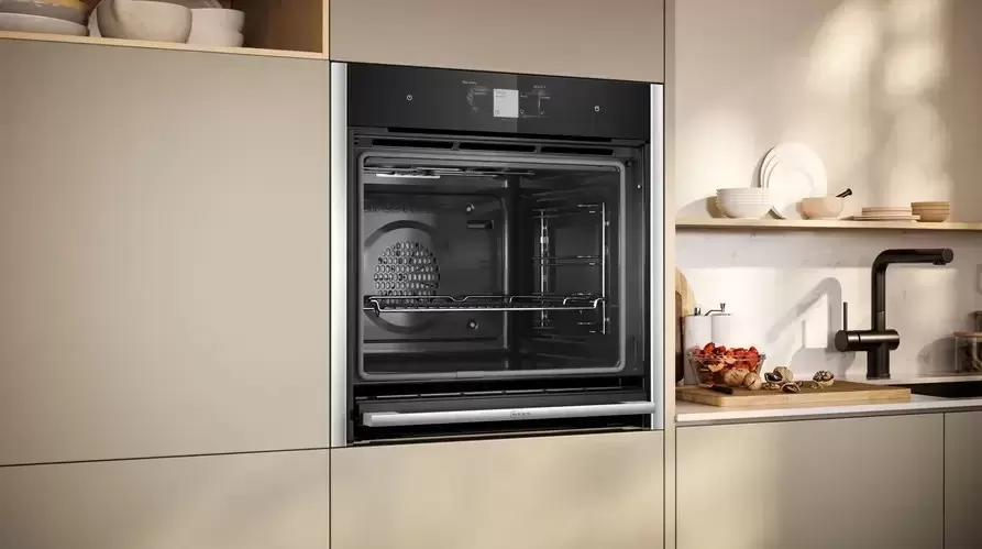 Духовой шкаф Neff B64VT73N0