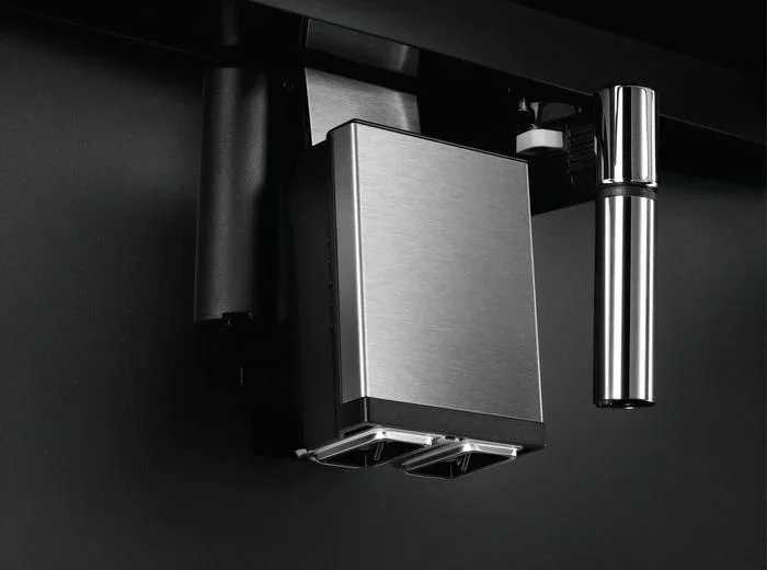 Встраиваемая кофемашина AEG KKB894500B