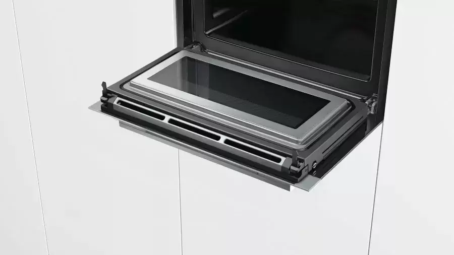 Духовой шкаф с функцией СВЧ Siemens CM633GBS1