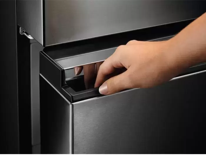 Холодильник Electrolux LLI9VF54X0